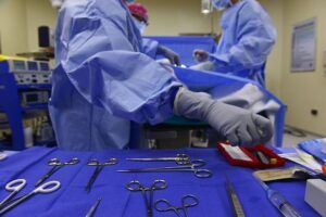 Un'operazione chirurgica sbagliata ha costretto all'asportazione di un rene: cosa fare per ottenere risarcimento danni?